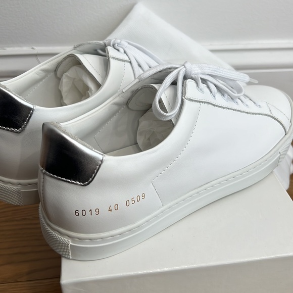 Common Projects Womens Sneakers White Leather Size 40 New in Box - Picture 8 of 8